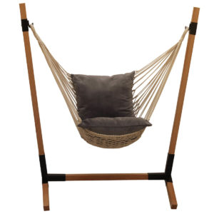 Chaise macramé avec support en bois + 2 coussins