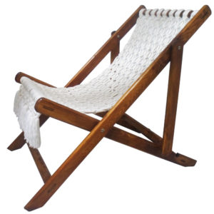 Chaise pliable en bois massif et en macramé
