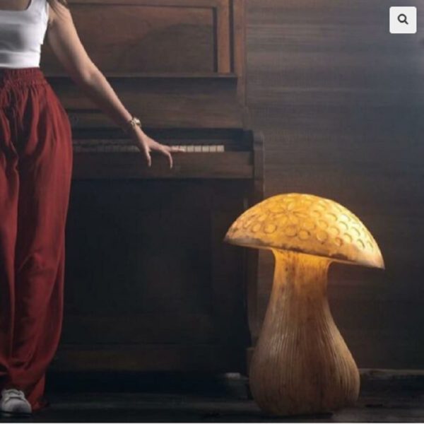 Lampe Champignon en Résine.
