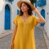 L’Incontournable Robe de Plage en Lin Jaune qui Rayonne d’Élégance